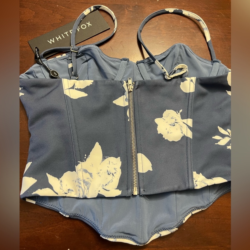 White Fox In The Morning Bustier Navy Rose floral spaghetti straps XS NWT - Picture 8 of 11